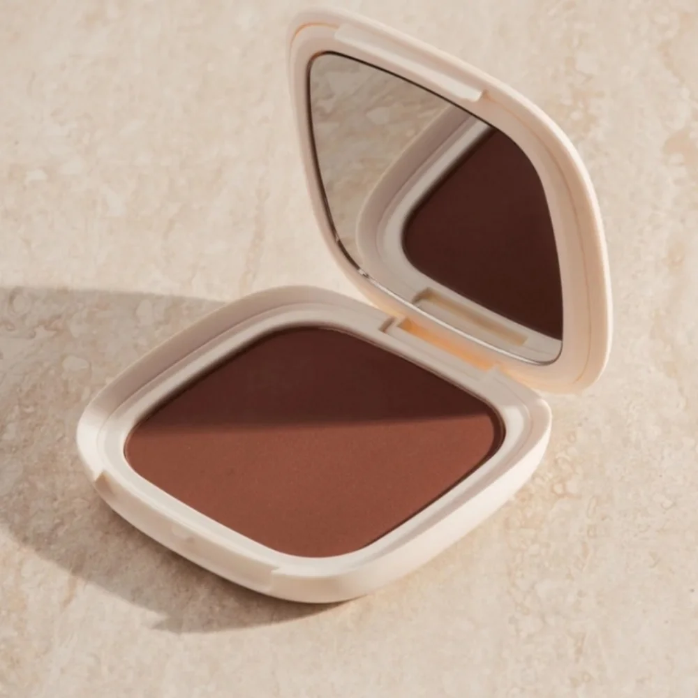 Vesca Soft Matte Bronzing Powder Kissed By Maldives